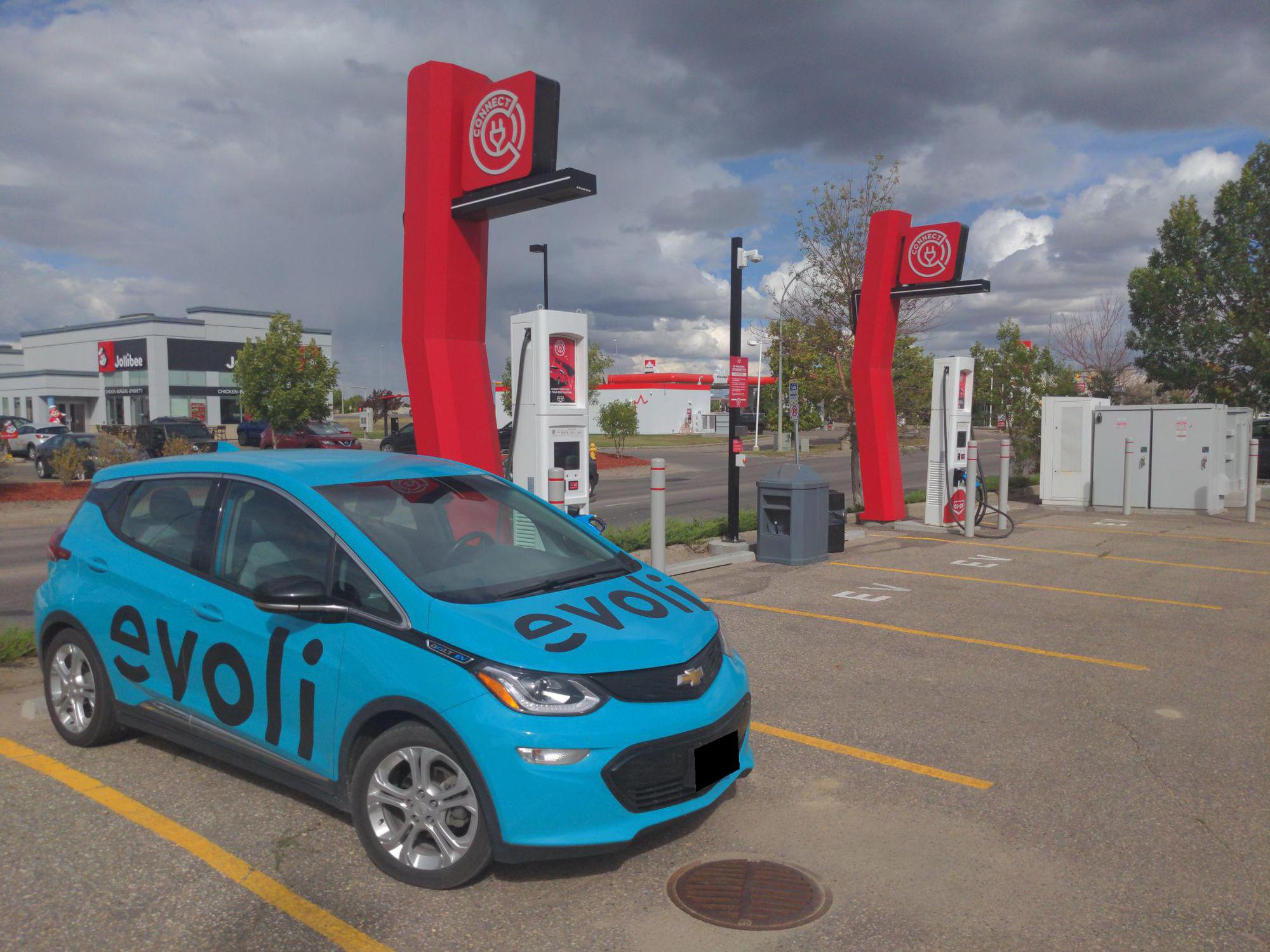 Canadian Tire Regina (2) Regina, SK EV Station