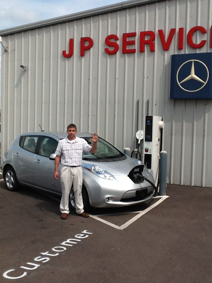 JP Motors Peru, IL EV Station