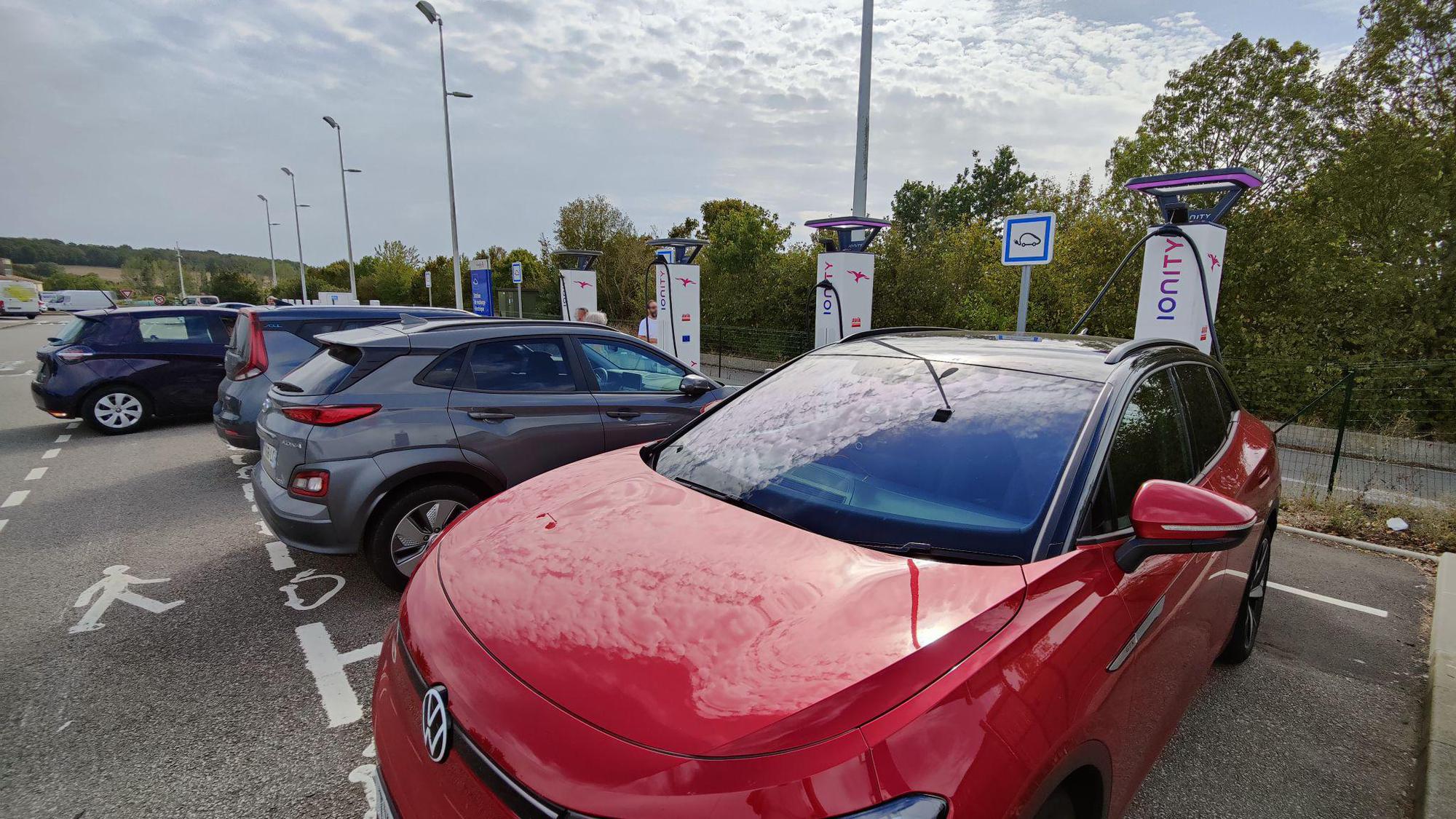 Aire De Service De La Vendée (1) SainteHermine, Pays de la Loire