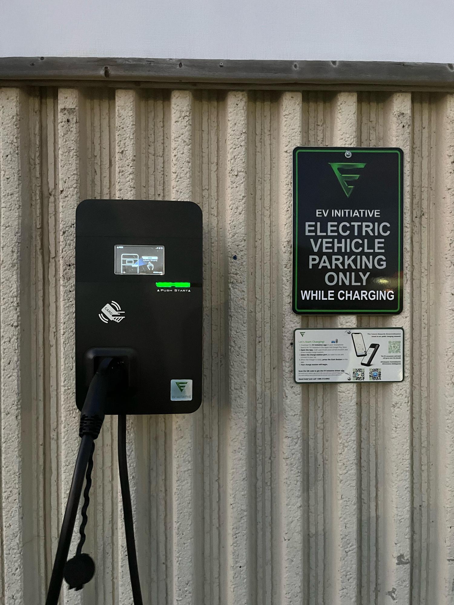 Canadian Tire St. Catharines, ON EV Station