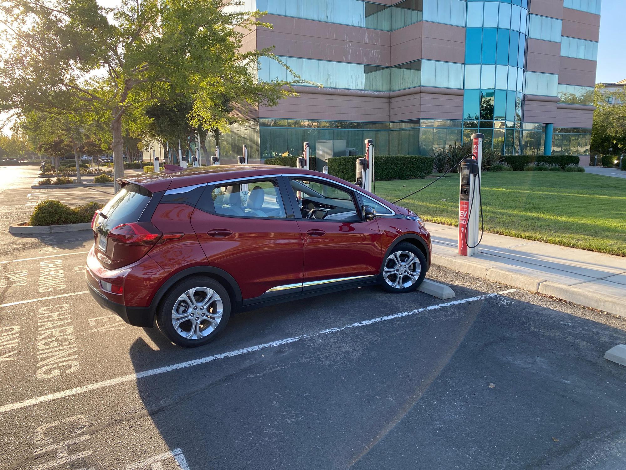 GRANUM PARTNERS TELEMUNDO EV 8 Fresno, CA EV Station