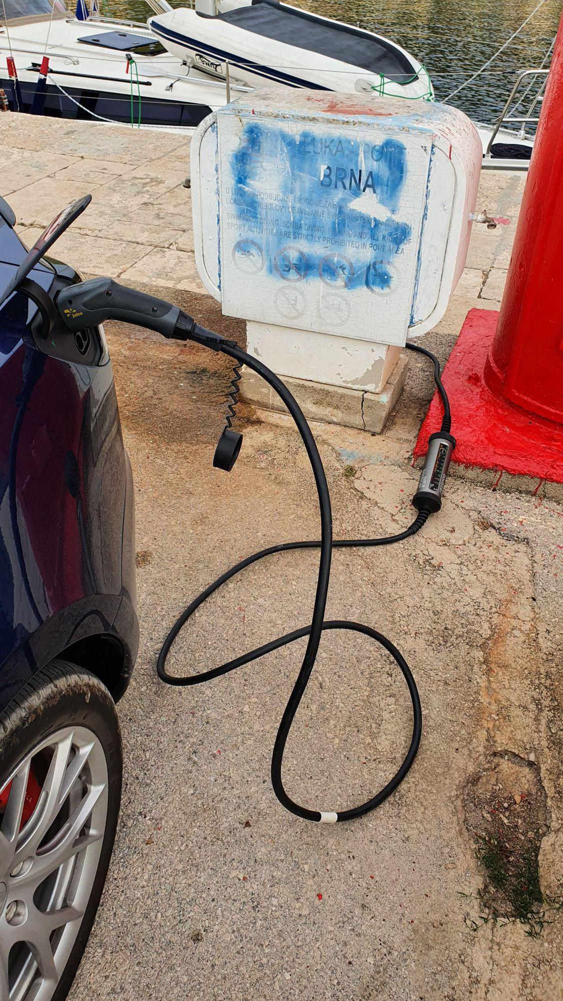 Brna marina 1 Smokvica, DubrovnikNeretva County EV Station