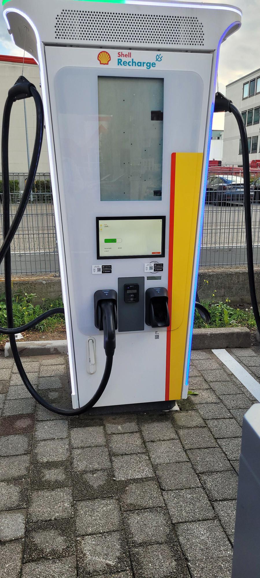 Shell | Stuttgart, BW | EV Station