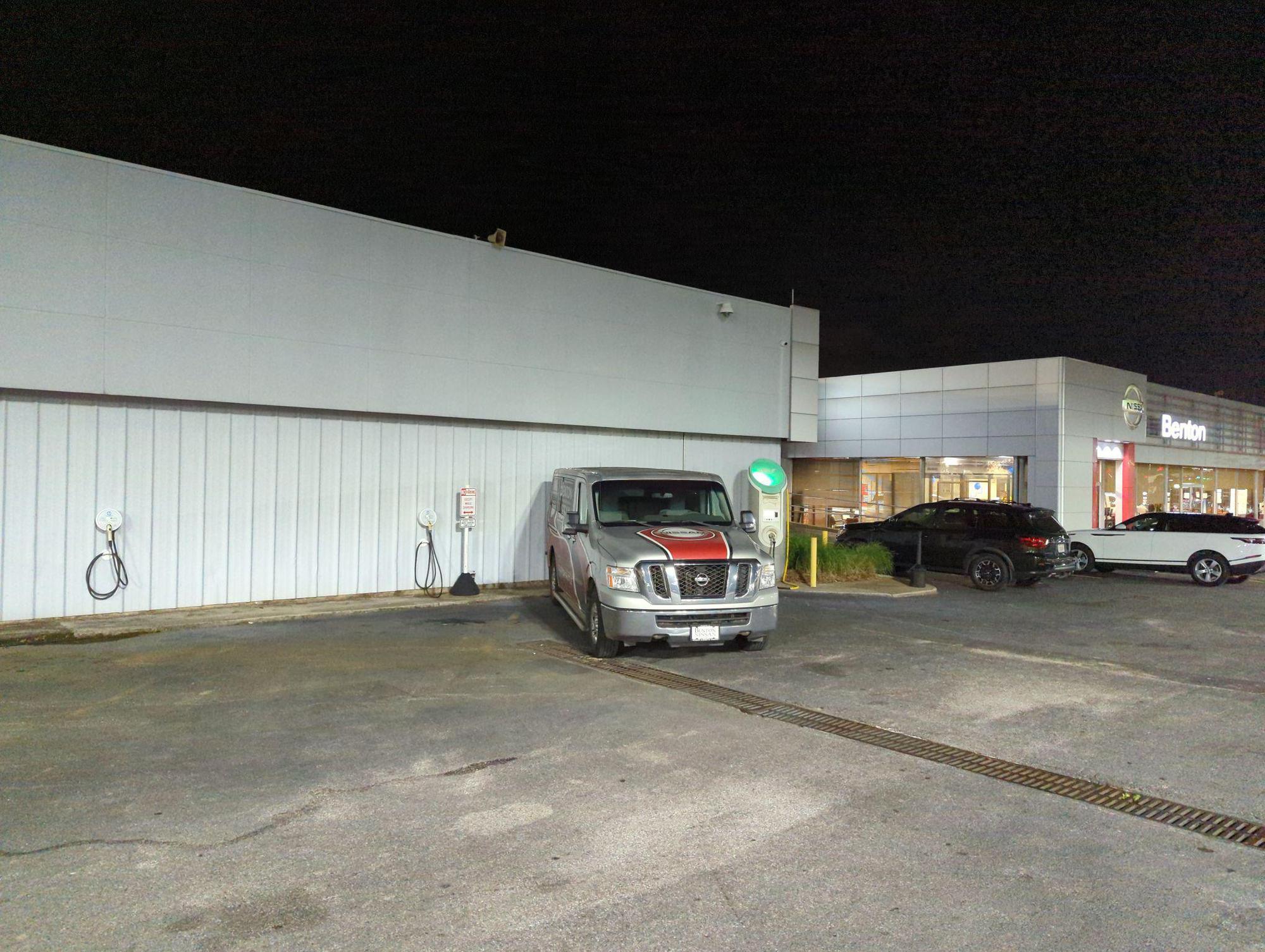 Benton Nissan of Hoover PlugShare