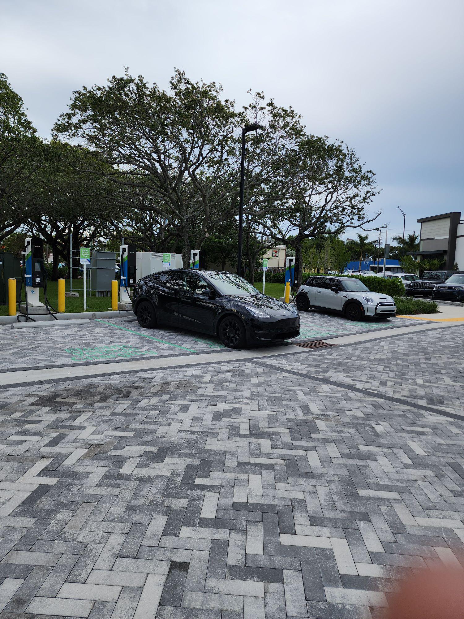 Sprouts Farmers Market Oakland Park, FL EV Station