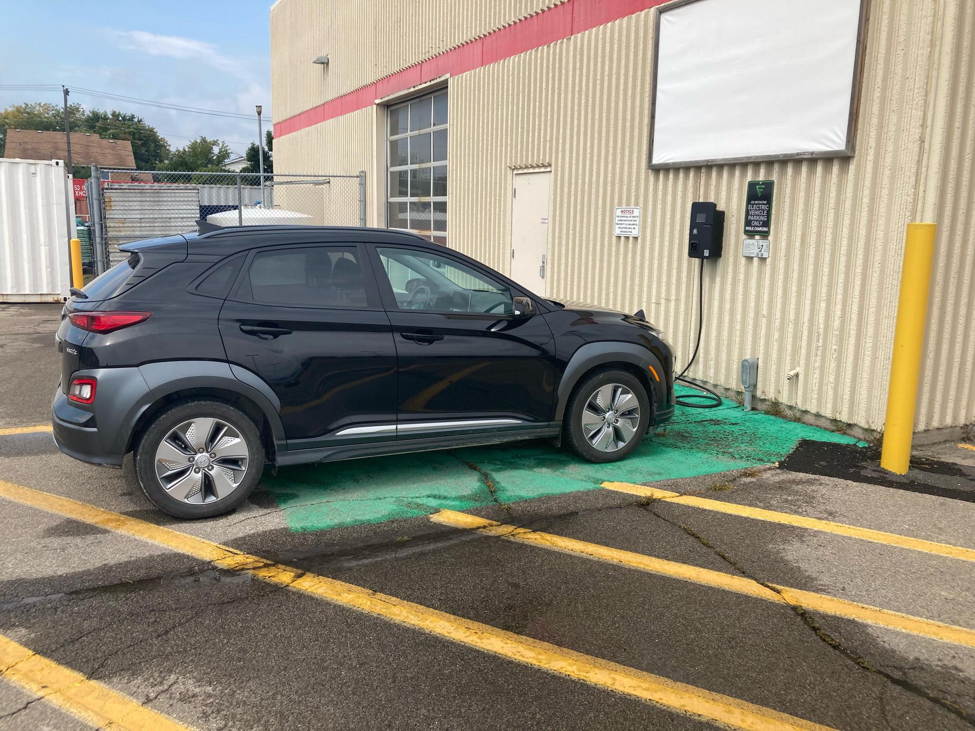 Canadian Tire St. Catharines, ON EV Station
