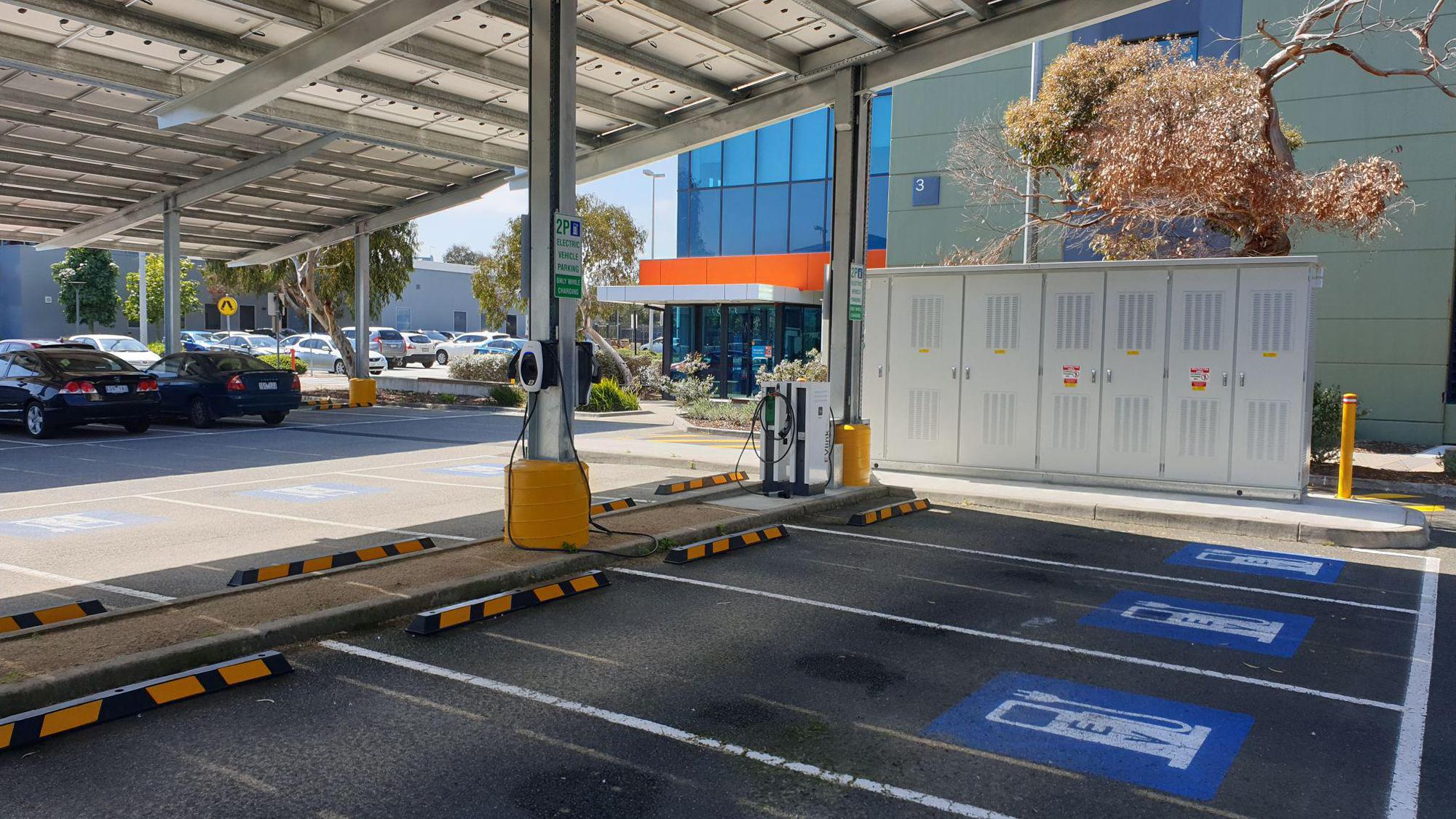 Holmesglen Moorabbin Moorabbin, VIC EV Station