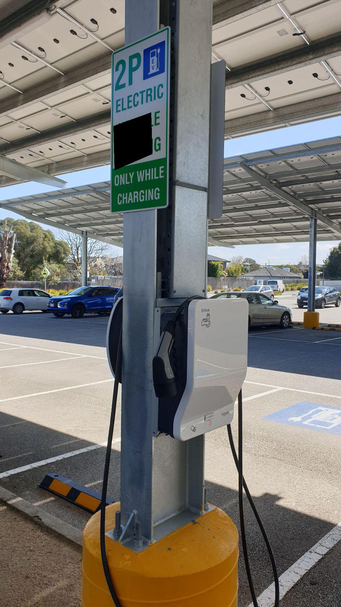 Holmesglen Moorabbin Moorabbin, VIC EV Station