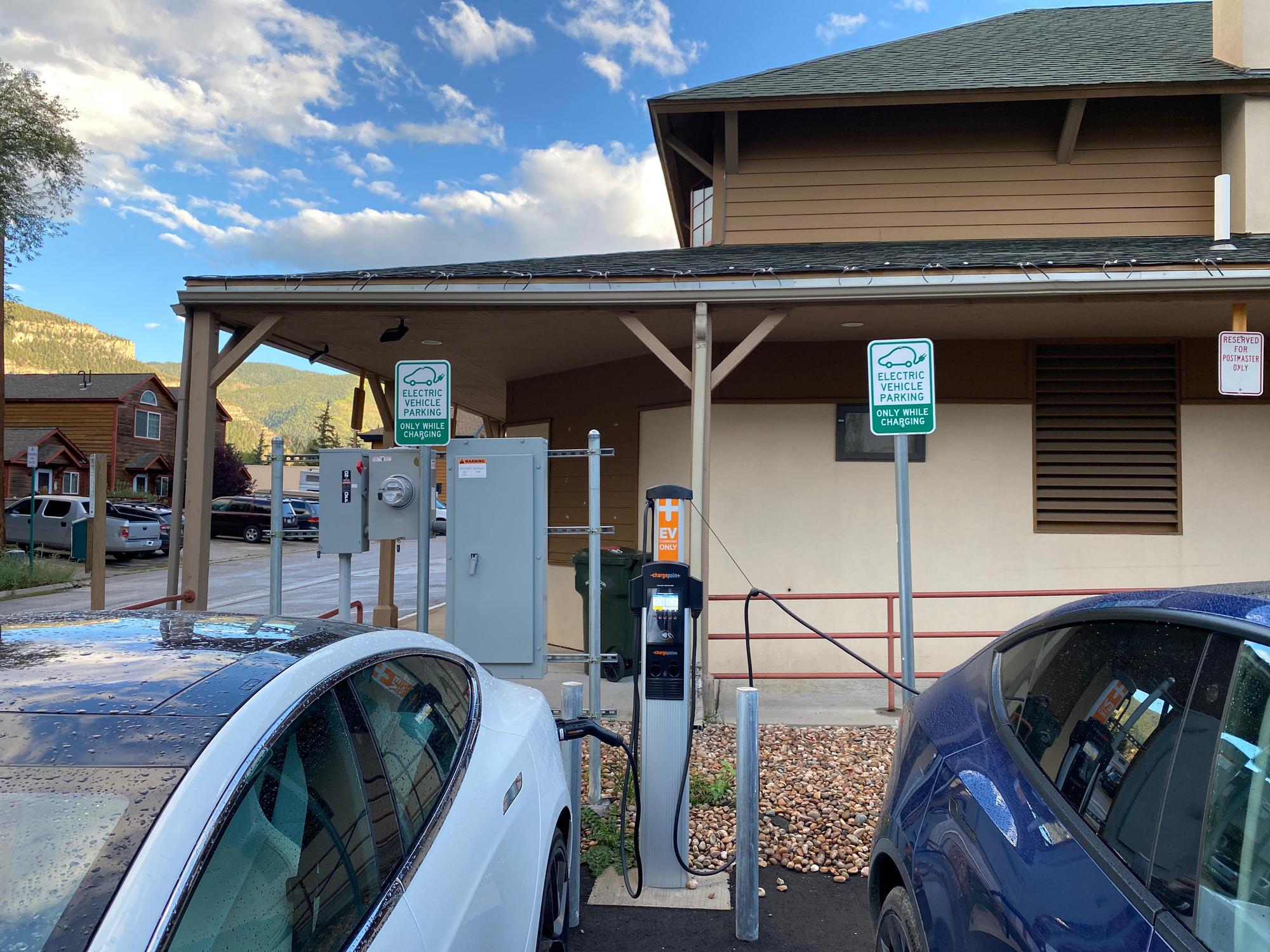 Minturn Town Hall Minturn, CO EV Station
