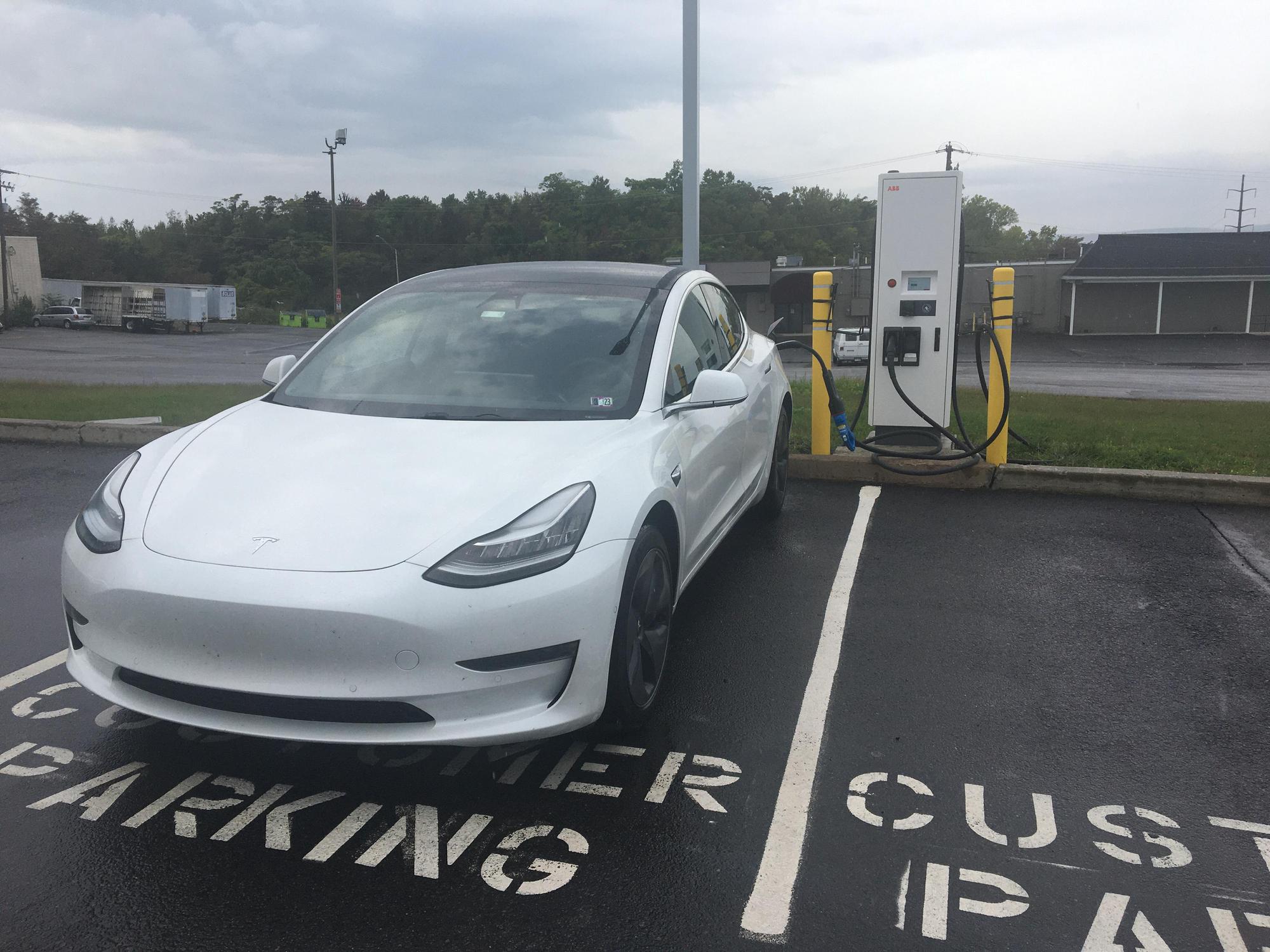 Ken Pollock Nissan WilkesBarre Township, PA EV Station